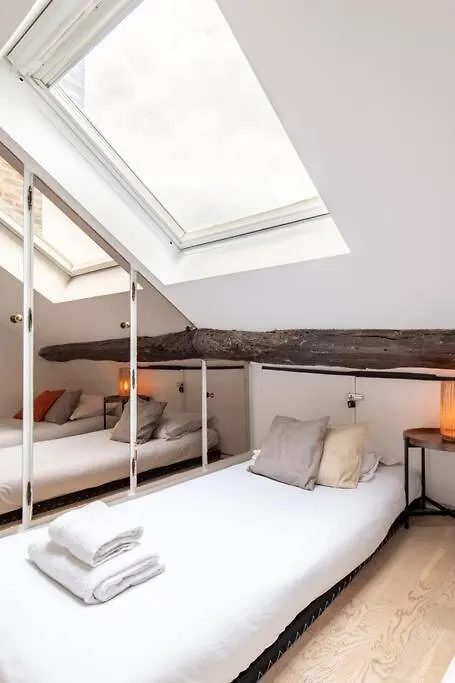Heart Of Saint-germain Only 3 Minutes From The Amaizing Luxembourg Gardens Apartment Paris