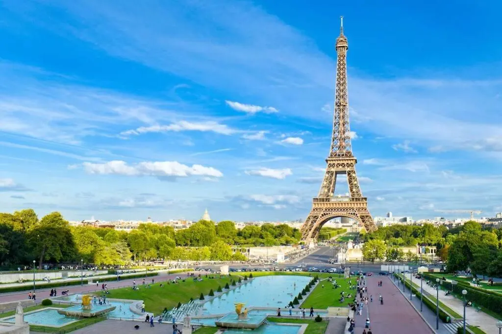 Heart Of Saint-germain Only 3 Minutes From The Amaizing Luxembourg Gardens