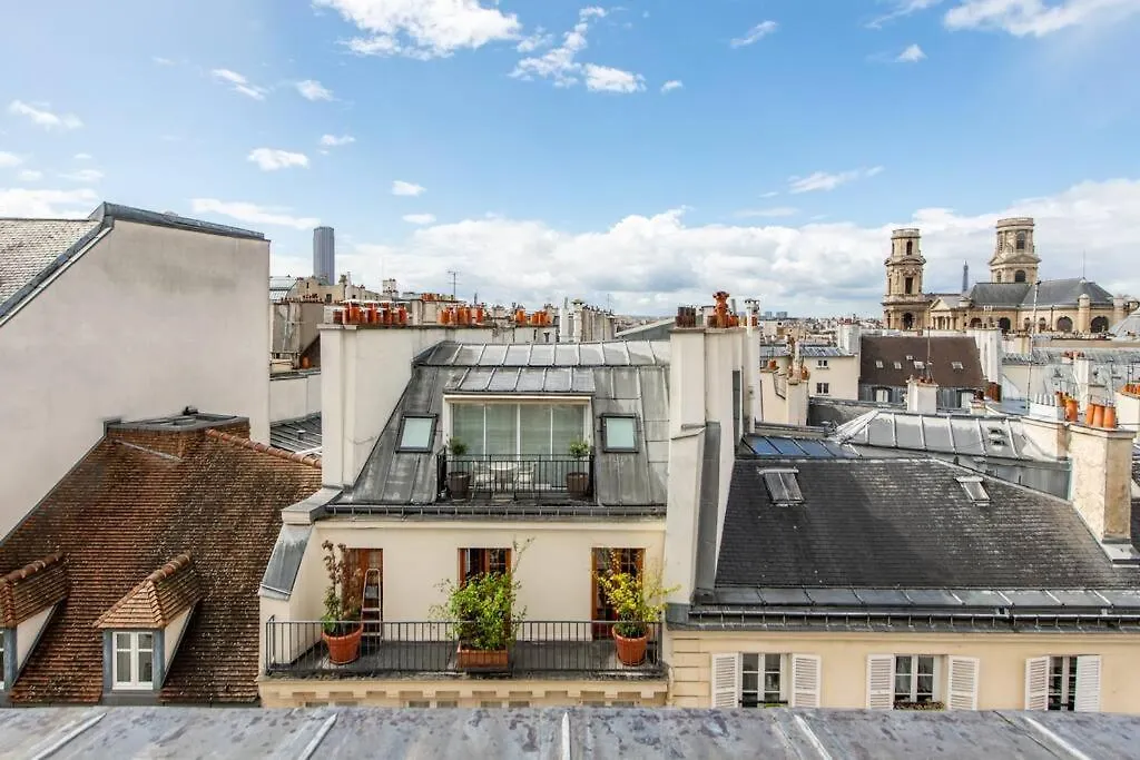 Heart Of Saint-germain Only 3 Minutes From The Amaizing Luxembourg Gardens Apartment *