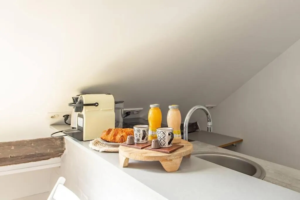 Heart Of Saint-germain Only 3 Minutes From The Amaizing Luxembourg Gardens Apartment *